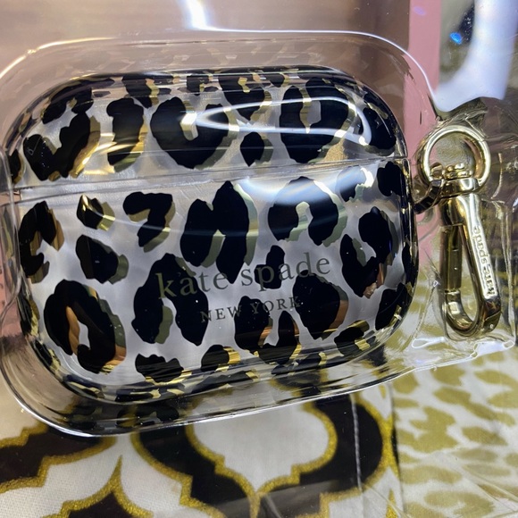 KATE SPADE LEOPARD PRINT AIRPODS PRO CASE WIRELESS CHARGING COMPATIBLE - Picture 7 of 10